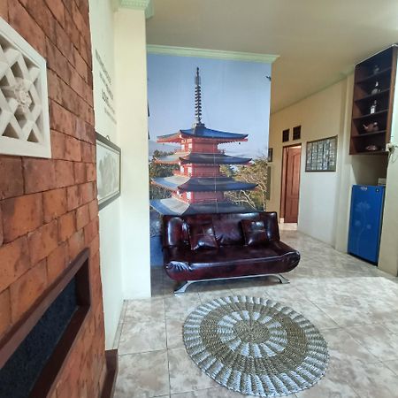 Unique Homestay 443 Джокякарта Екстериор снимка