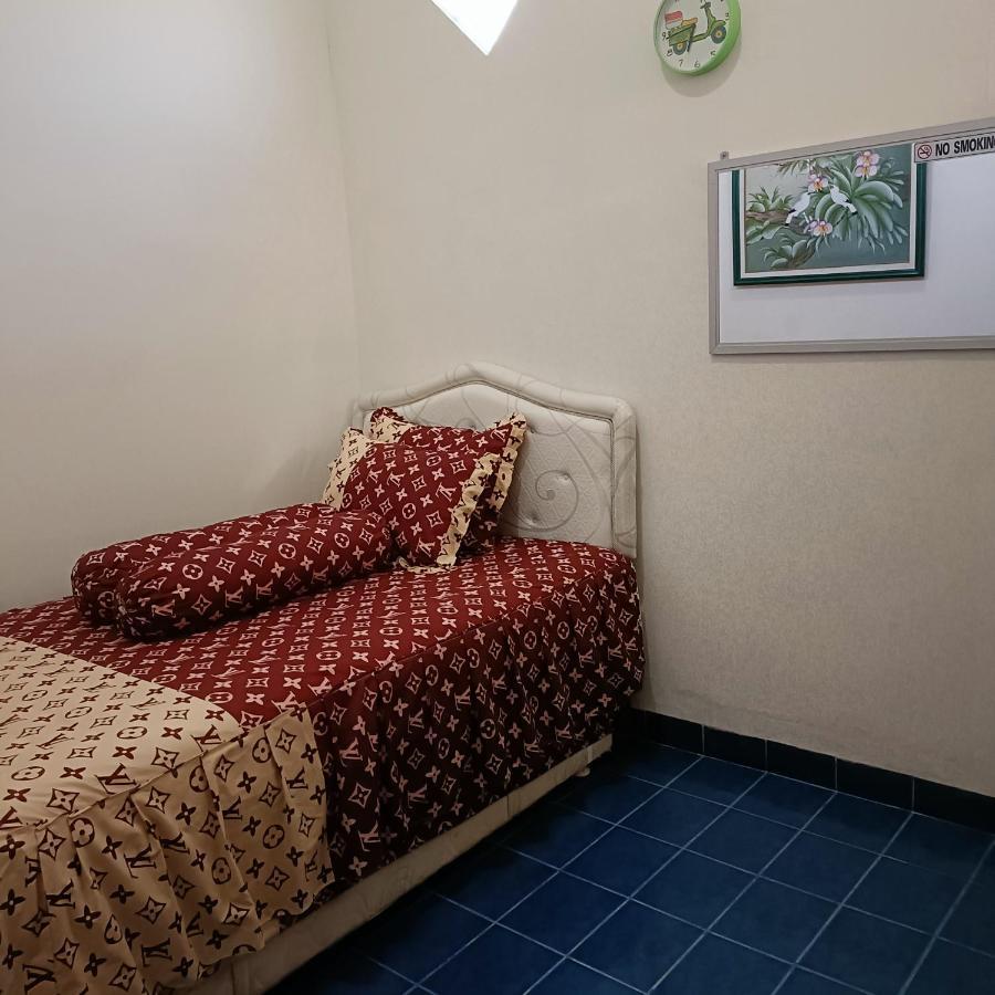 Unique Homestay 443 Джокякарта Екстериор снимка