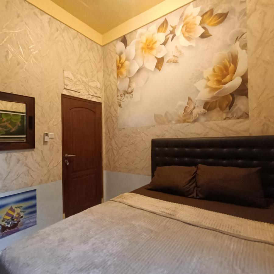 Unique Homestay 443 Джокякарта Екстериор снимка